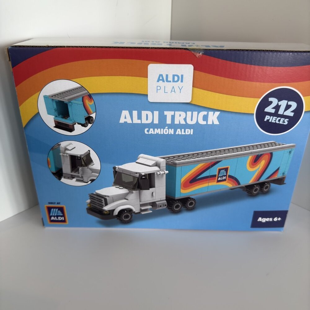 ALDI Play Store And Truck Bricks Building Lego Bundle Aisle of Shame - Picture 2 of 13